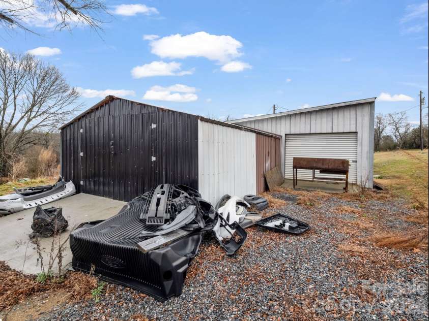 827 Old Henrietta Road, Forest City, NC 28043.  MLS# CAR4352184, YatesRealty ID 8078. 