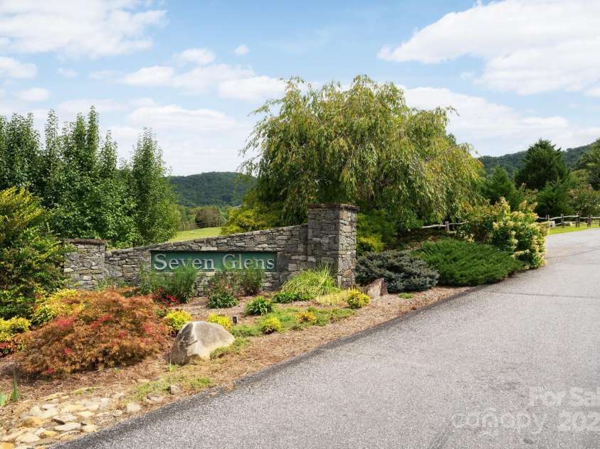 258 Whitfield Lane, Weaverville, NC 28787.  MLS# CAR4177778, YatesRealty ID 8079. Coveted Neighborhood