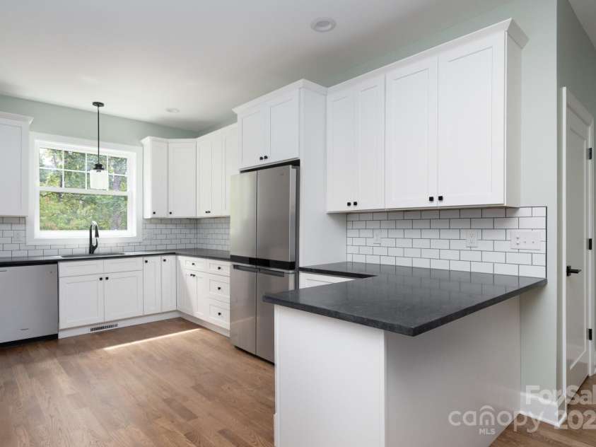 258 Whitfield Lane, Weaverville, NC 28787.  MLS# CAR4177778, YatesRealty ID 8079. Quartz Counters