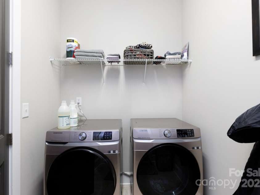 19034 Cypress Garden Drive, Davidson, NC 28036.  MLS# CAR4247262, YatesRealty ID 8080. 