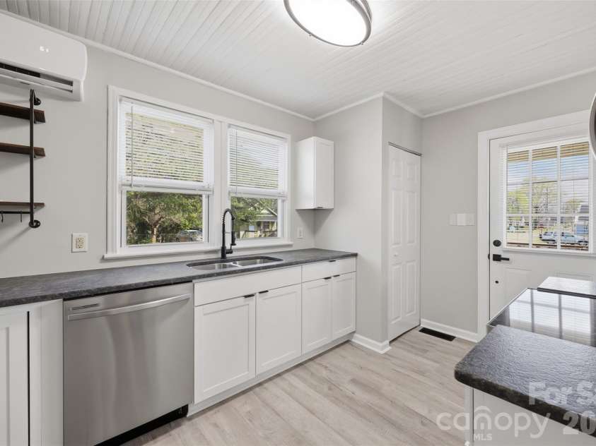 621 A Street, Newton, NC 28658.  MLS# CAR4362817, YatesRealty ID 8080. 