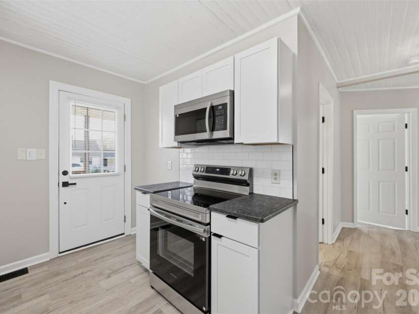 621 A Street, Newton, NC 28658.  MLS# CAR4362817, YatesRealty ID 8080. 