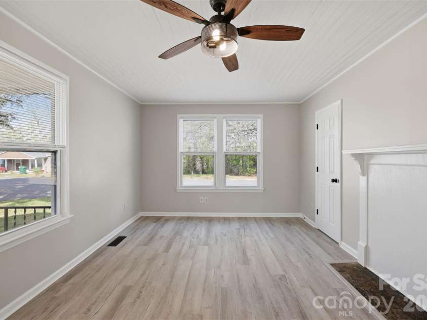 621 A Street, Newton, NC 28658.  MLS# CAR4362817, YatesRealty ID 8080. 