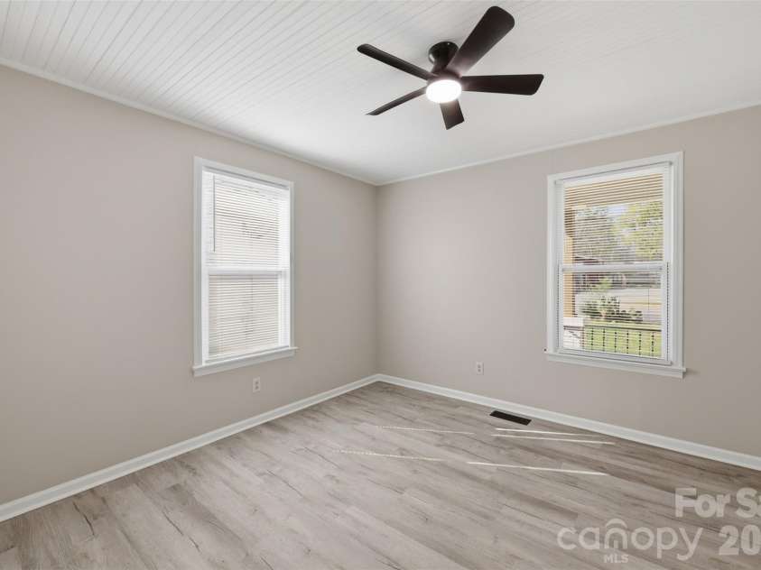 621 A Street, Newton, NC 28658.  MLS# CAR4362817, YatesRealty ID 8080. 