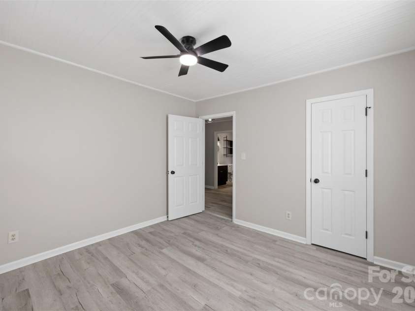 621 A Street, Newton, NC 28658.  MLS# CAR4362817, YatesRealty ID 8080. 
