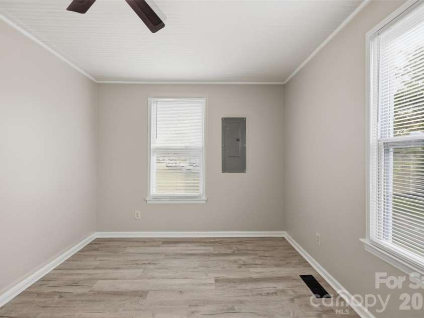 621 A Street, Newton, NC 28658.  MLS# CAR4362817, YatesRealty ID 8080. 