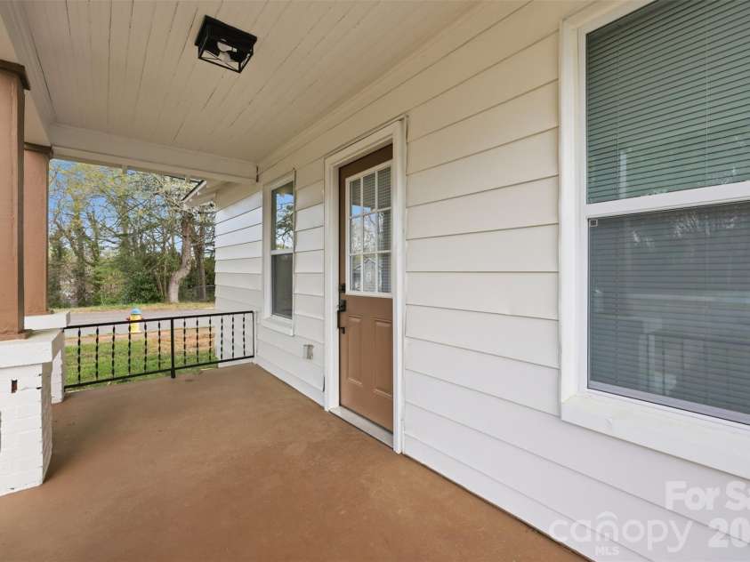 621 A Street, Newton, NC 28658.  MLS# CAR4362817, YatesRealty ID 8080. 