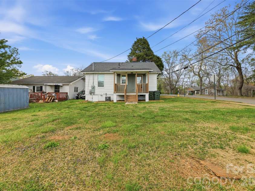 621 A Street, Newton, NC 28658.  MLS# CAR4362817, YatesRealty ID 8080. 