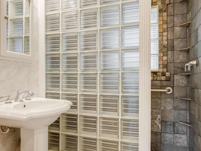 37 Plymouth Circle, Asheville, NC 28803.  MLS# CAR4219708, YatesRealty ID 8081. 