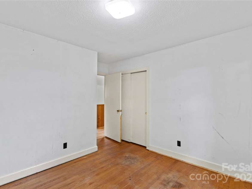 4501 Taylorsville Highway, Statesville, NC 28625.  MLS# CAR4199619, YatesRealty ID 8082. 