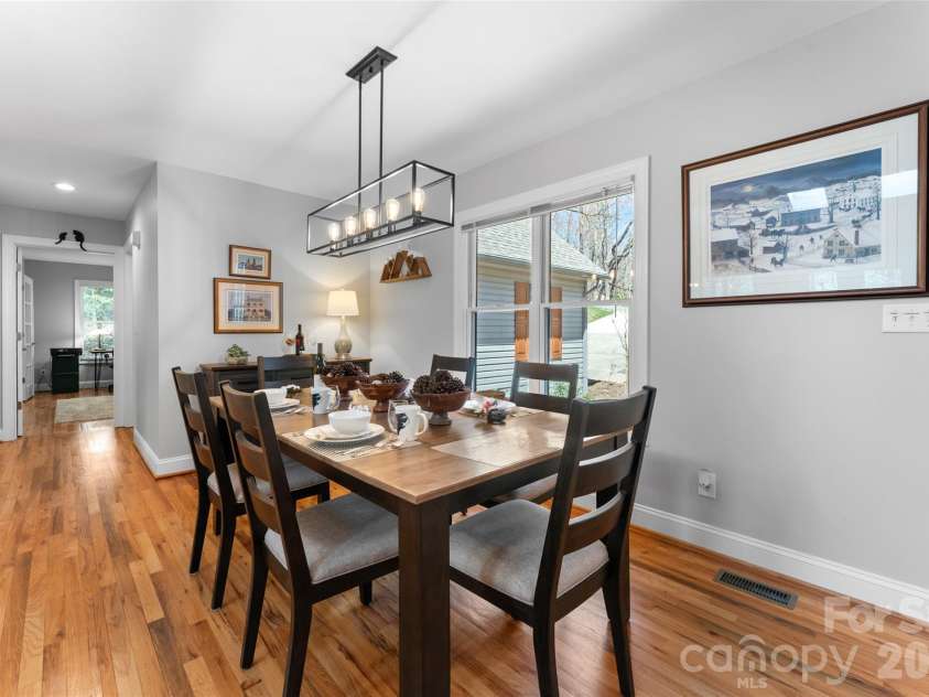 226 Ogana Court, Brevard, NC 28712.  MLS# CAR4244651, YatesRealty ID 8083. 