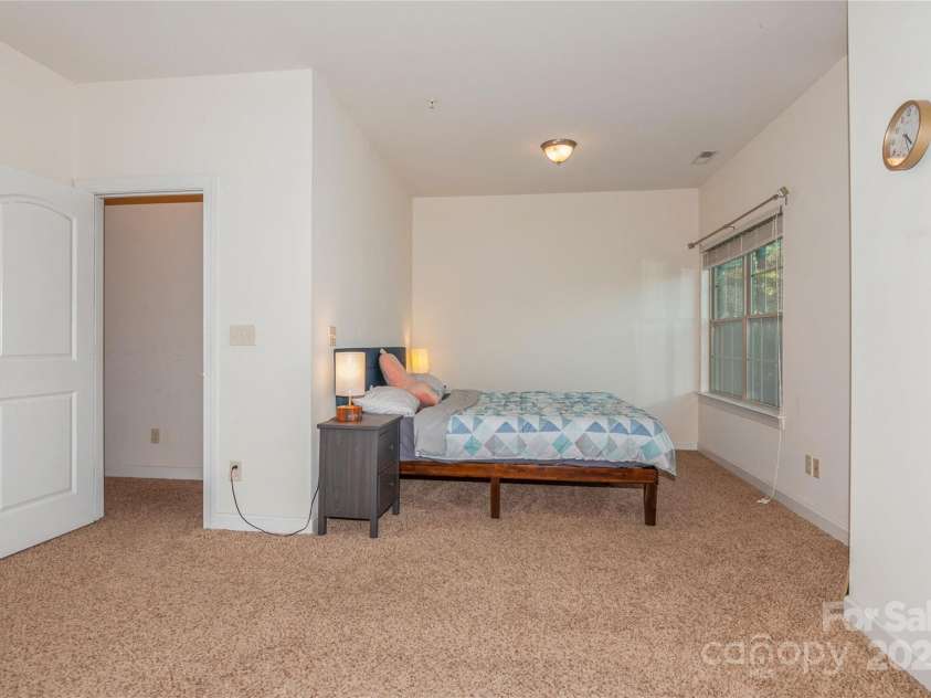 16718 Dolcetto Way, Charlotte, NC 28277.  MLS# CAR4208560, YatesRealty ID 8084. 