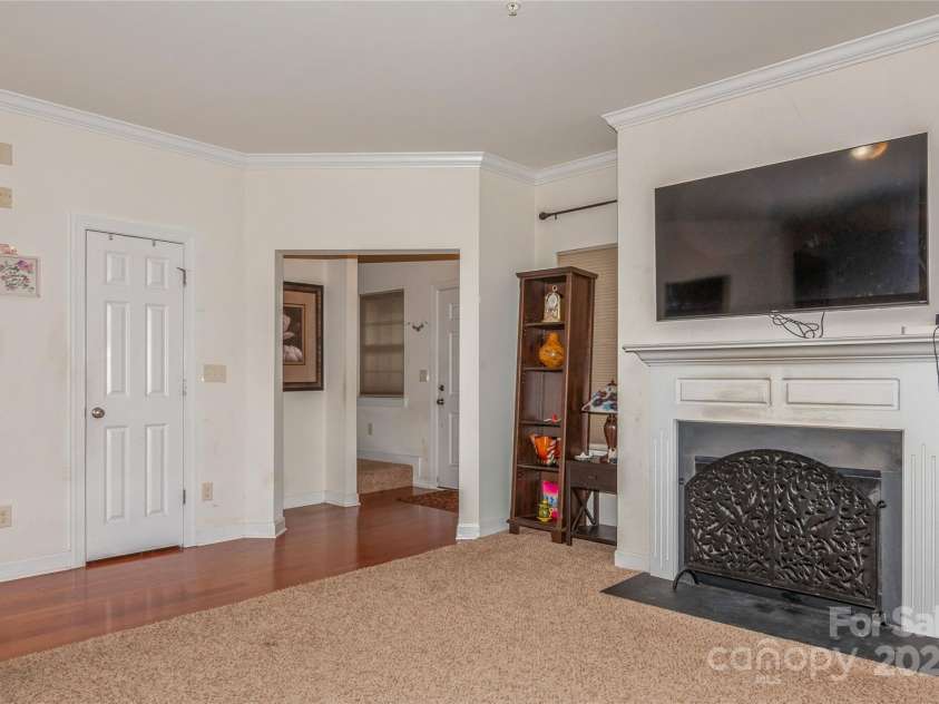 16718 Dolcetto Way, Charlotte, NC 28277.  MLS# CAR4208560, YatesRealty ID 8084. 