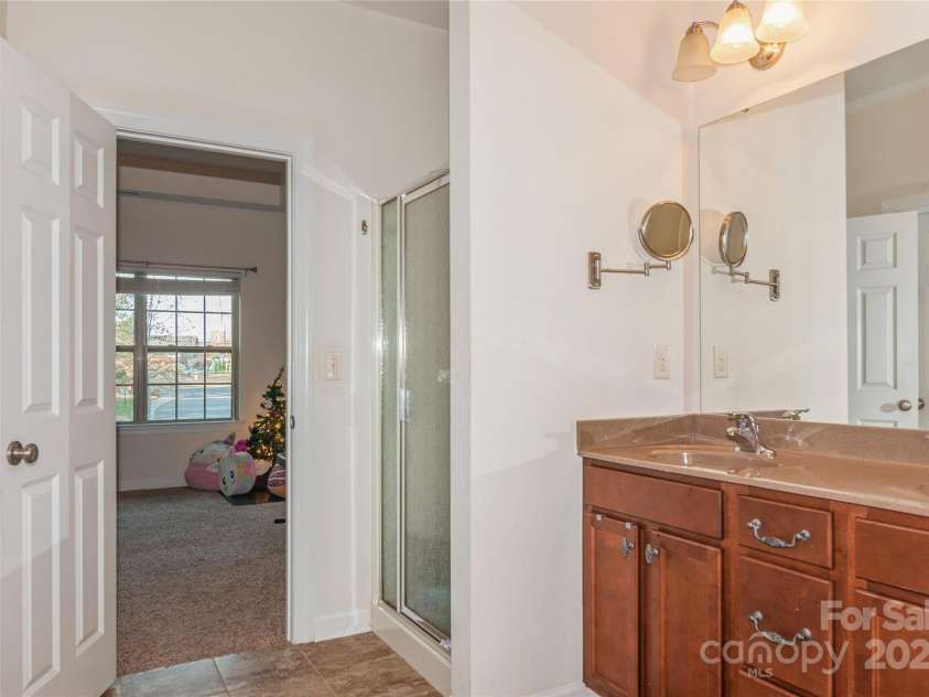 16718 Dolcetto Way, Charlotte, NC 28277.  MLS# CAR4208560, YatesRealty ID 8084. 