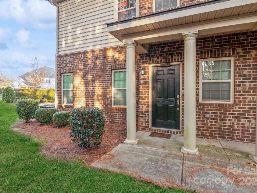 16718 Dolcetto Way, Charlotte, NC 28277.  MLS# CAR4208560, YatesRealty ID 8084. 