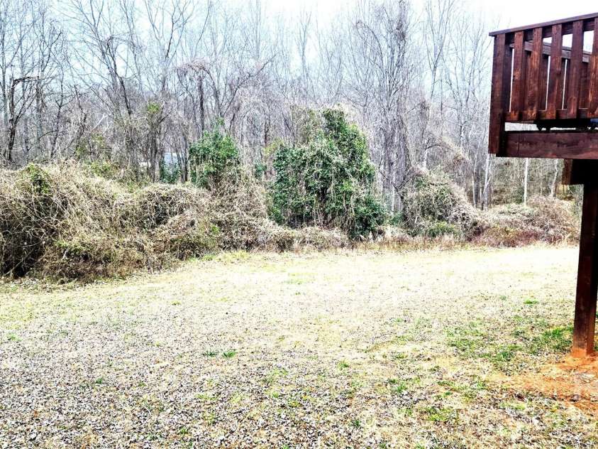 828 Cabaniss Drive, Shelby, NC 28150.  MLS# CAR4319238, YatesRealty ID 8084. 