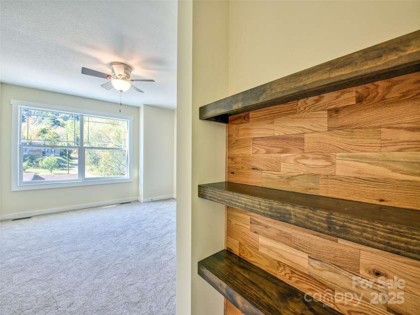 256 Liner Cove Road, Waynesville, NC 28786.  MLS# CAR4249275, YatesRealty ID 8085. 