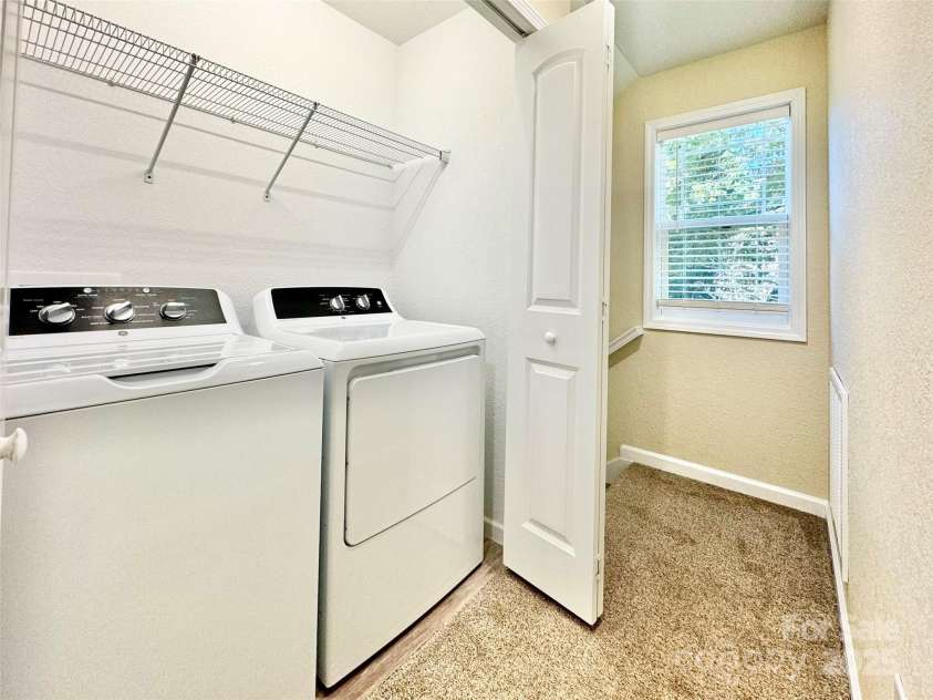 256 Liner Cove Road, Waynesville, NC 28786.  MLS# CAR4249275, YatesRealty ID 8085. 