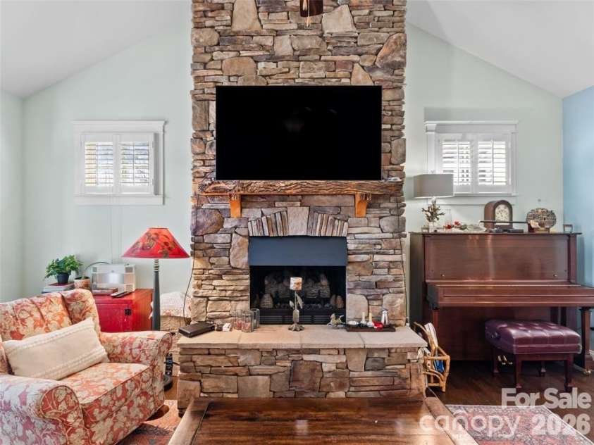 22 Kaufman Stone Way, Biltmore Lake, NC 28715.  MLS# CAR4363670, YatesRealty ID 8086. 