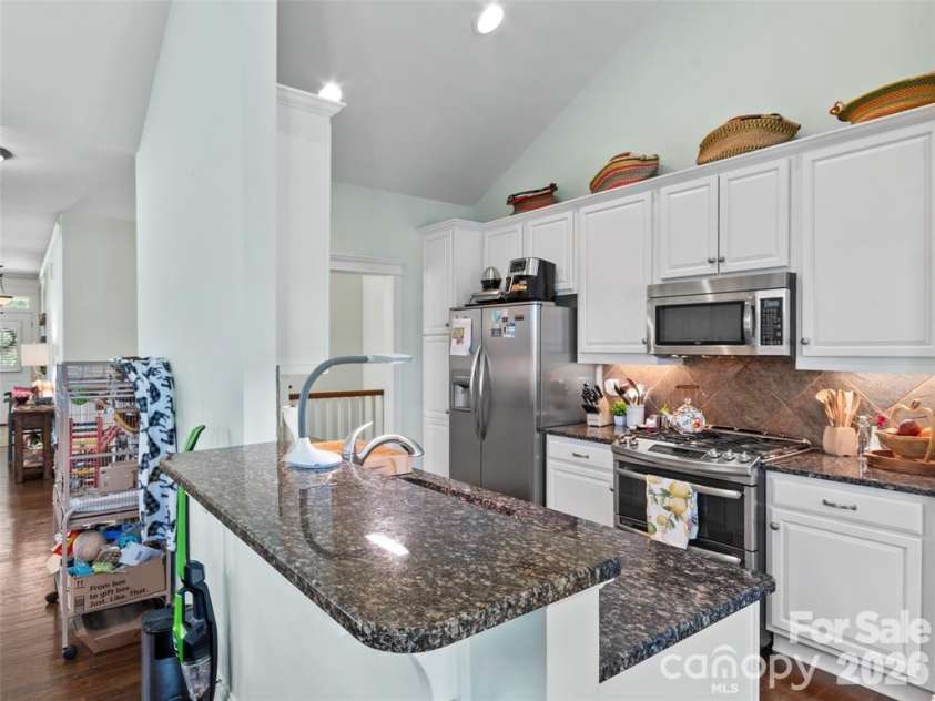 22 Kaufman Stone Way, Biltmore Lake, NC 28715.  MLS# CAR4363670, YatesRealty ID 8086. 