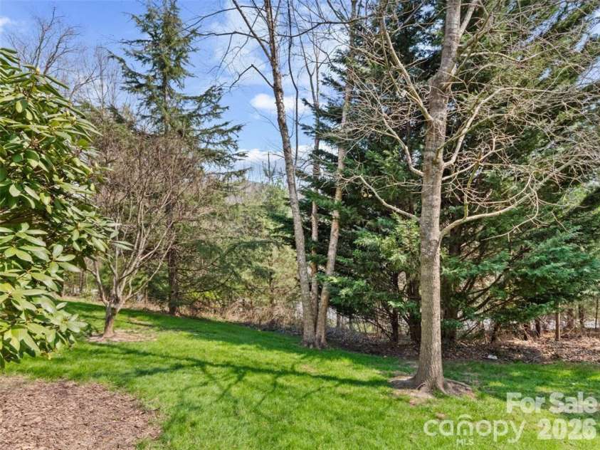 22 Kaufman Stone Way, Biltmore Lake, NC 28715.  MLS# CAR4363670, YatesRealty ID 8086. 