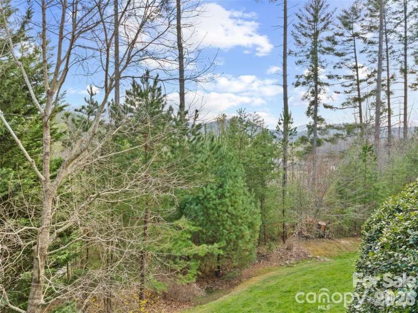 22 Kaufman Stone Way, Biltmore Lake, NC 28715.  MLS# CAR4363670, YatesRealty ID 8086. 