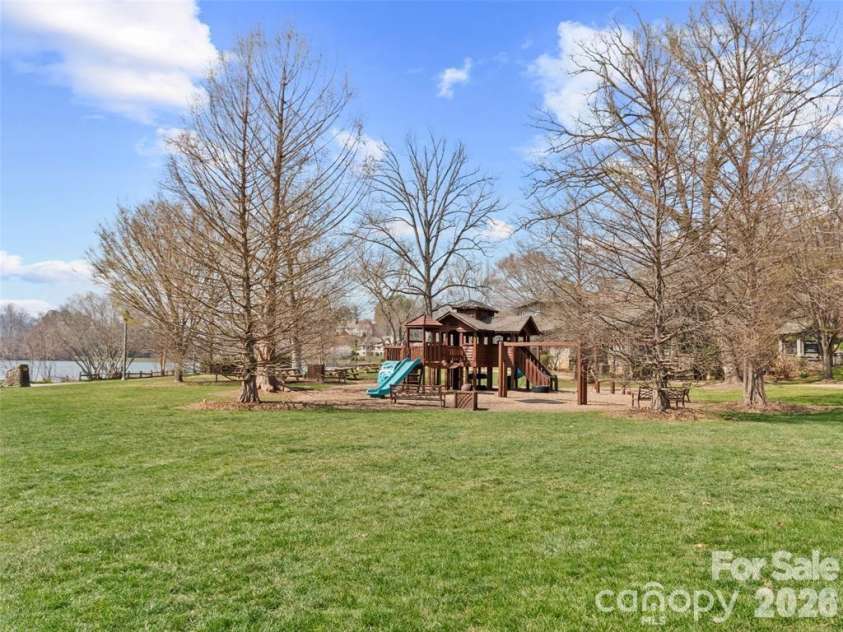 22 Kaufman Stone Way, Biltmore Lake, NC 28715.  MLS# CAR4363670, YatesRealty ID 8086. 