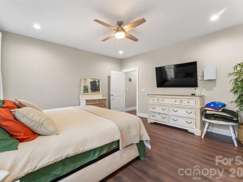 126 Doe Path Circle, Hudson, NC 28638.  MLS# CAR4359896, YatesRealty ID 8087. 