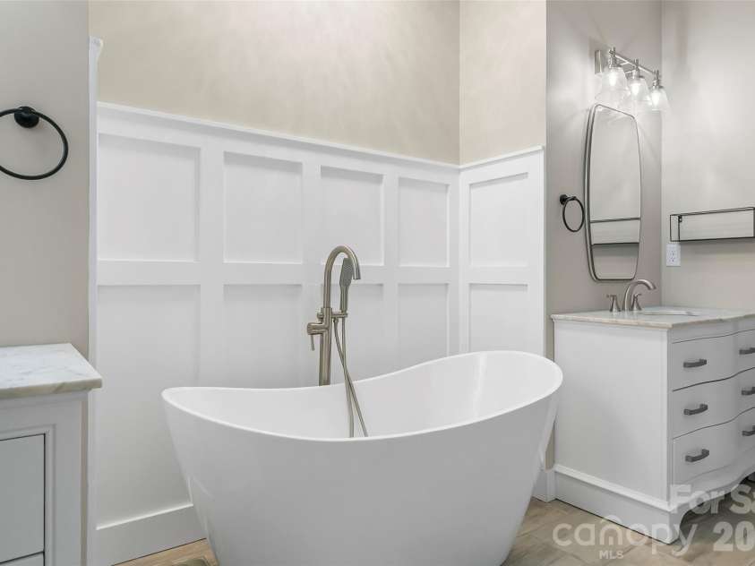 126 Doe Path Circle, Hudson, NC 28638.  MLS# CAR4359896, YatesRealty ID 8087. 