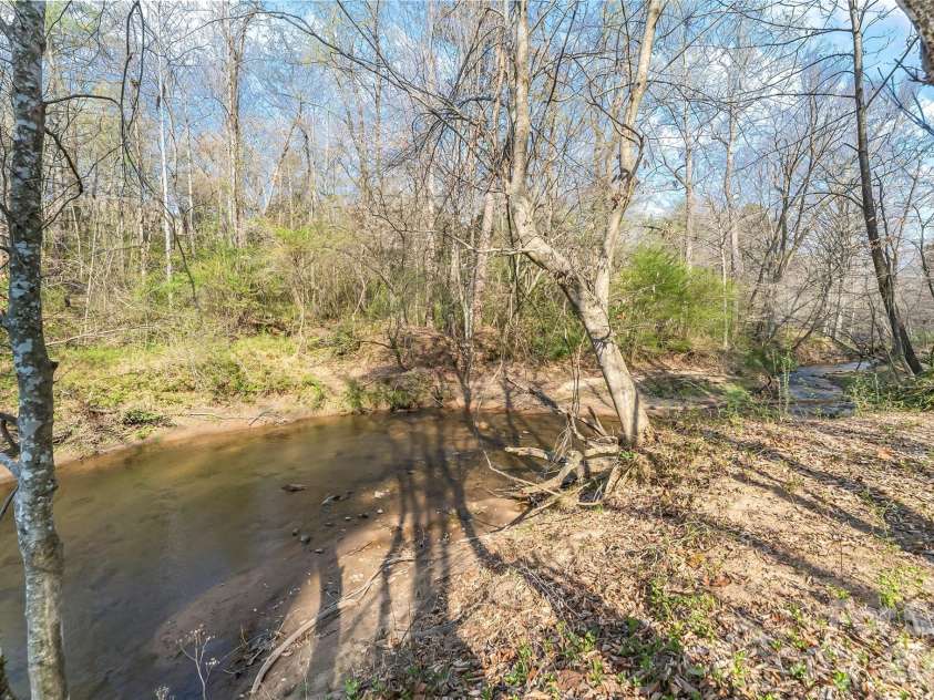 126 Doe Path Circle, Hudson, NC 28638.  MLS# CAR4359896, YatesRealty ID 8087. 