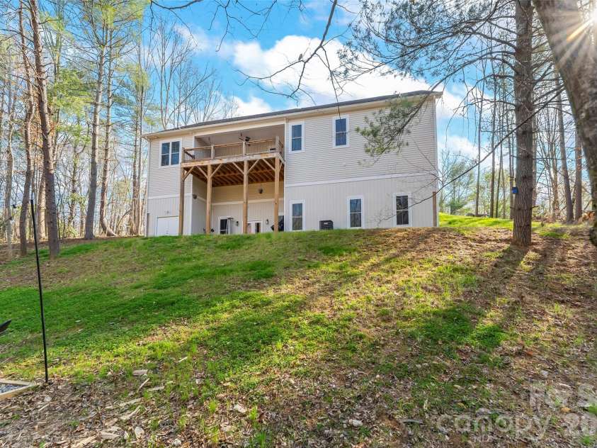 126 Doe Path Circle, Hudson, NC 28638.  MLS# CAR4359896, YatesRealty ID 8087. 