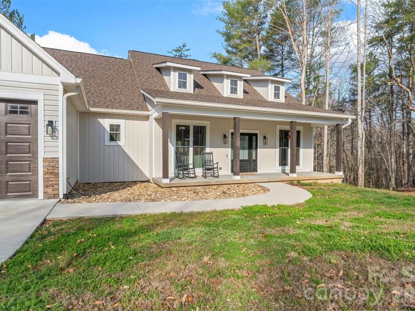 126 Doe Path Circle, Hudson, NC 28638.  MLS# CAR4359896, YatesRealty ID 8087. 