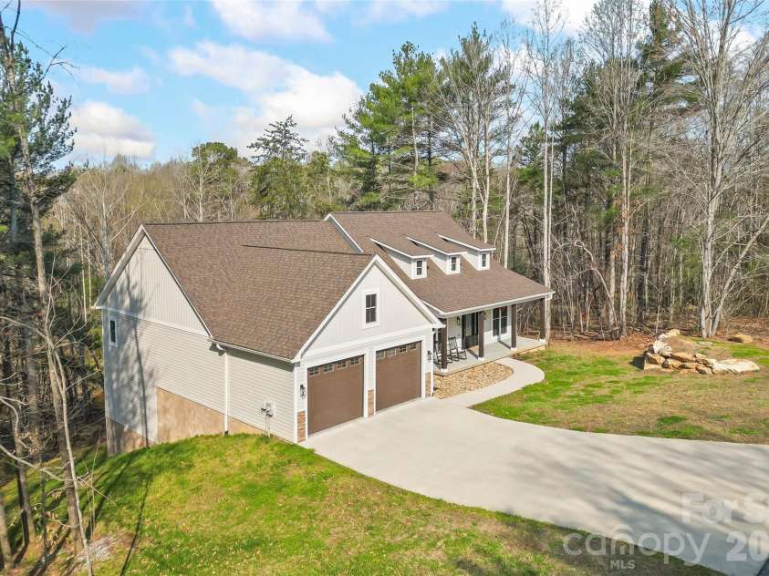 126 Doe Path Circle, Hudson, NC 28638.  MLS# CAR4359896, YatesRealty ID 8087. 