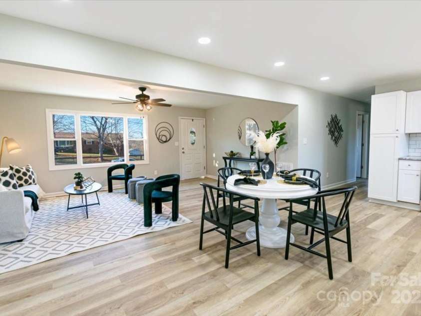 3004 Briarwood Lane, Gastonia, NC 28056.  MLS# CAR4219935, YatesRealty ID 8087. 