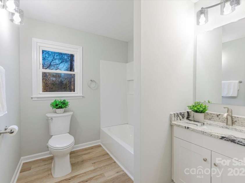 3004 Briarwood Lane, Gastonia, NC 28056.  MLS# CAR4219935, YatesRealty ID 8087. 