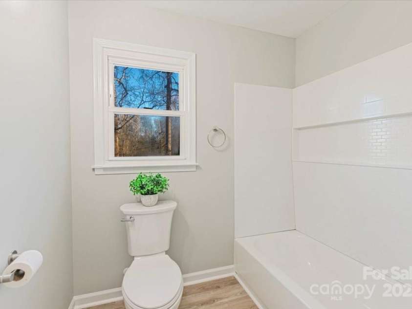 3004 Briarwood Lane, Gastonia, NC 28056.  MLS# CAR4219935, YatesRealty ID 8087. 
