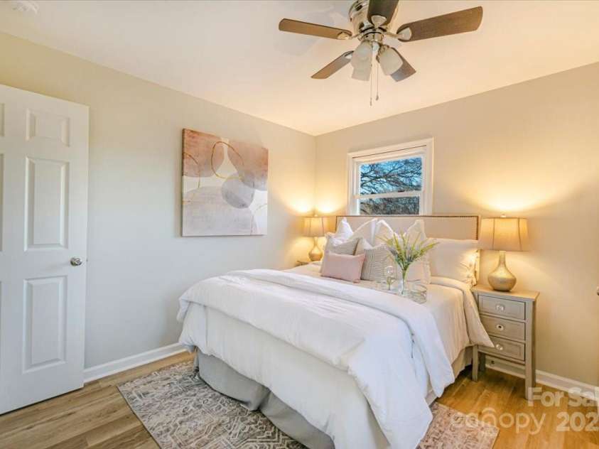 3004 Briarwood Lane, Gastonia, NC 28056.  MLS# CAR4219935, YatesRealty ID 8087. 