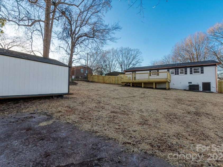 3004 Briarwood Lane, Gastonia, NC 28056.  MLS# CAR4219935, YatesRealty ID 8087. 