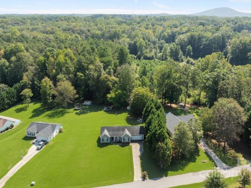 418 Summer Ridge Road, Stanley, NC 28164.  MLS# CAR4300278, YatesRealty ID 8089. 