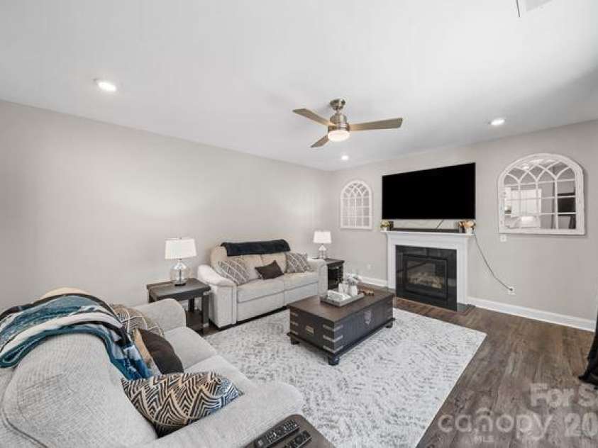 628 Baneberry Bluff Court, Rock Hill, SC 29732.  MLS# CAR4363841, YatesRealty ID 8089. 