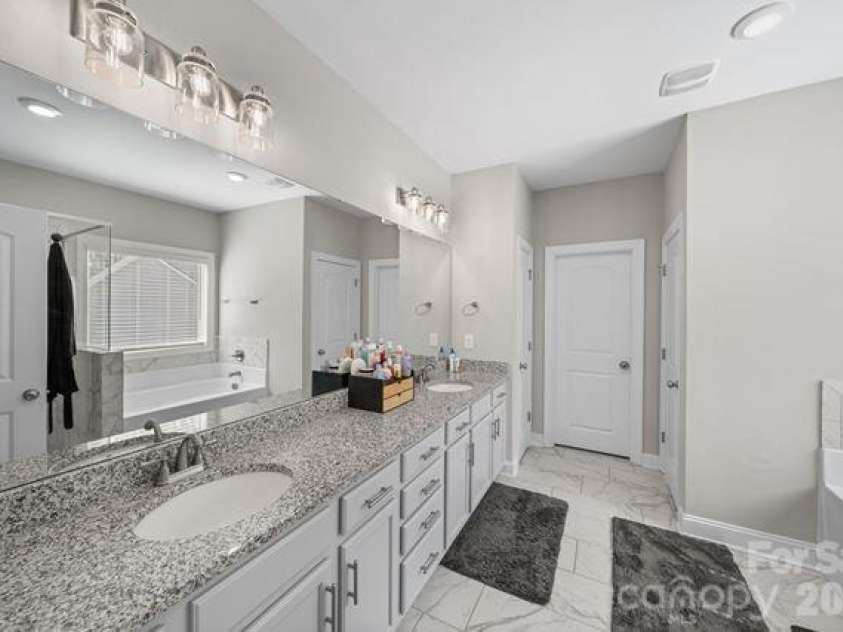628 Baneberry Bluff Court, Rock Hill, SC 29732.  MLS# CAR4363841, YatesRealty ID 8089. 