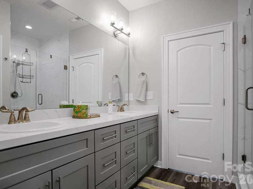 106 Shields Drive, Lincolnton, NC 28092.  MLS# CAR4364472, YatesRealty ID 8091. 