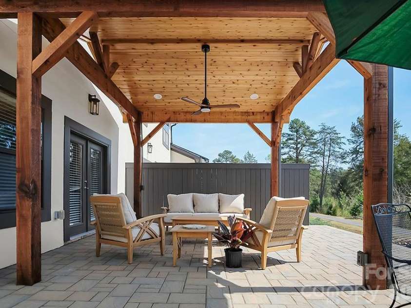 106 Shields Drive, Lincolnton, NC 28092.  MLS# CAR4364472, YatesRealty ID 8091. 