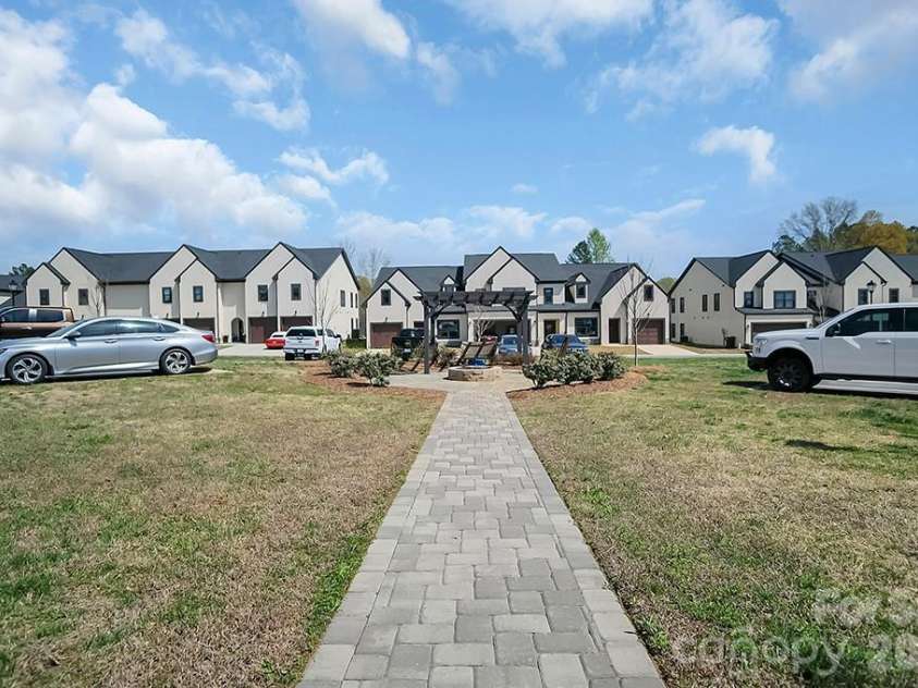 106 Shields Drive, Lincolnton, NC 28092.  MLS# CAR4364472, YatesRealty ID 8091. 
