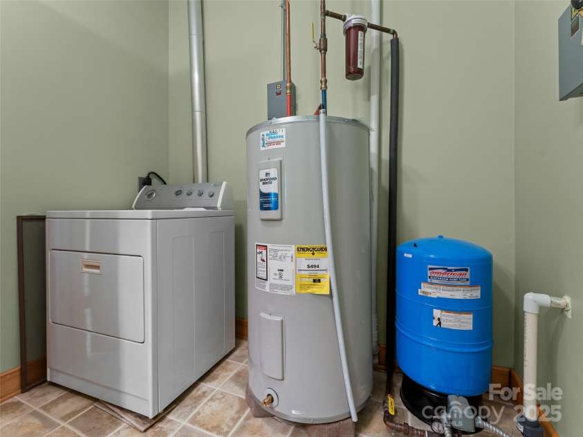 1299 Pine Ridge Road, Burnsville, NC 28714.  MLS# CAR4306270, YatesRealty ID 8091. Water heater was replaced in 2024.