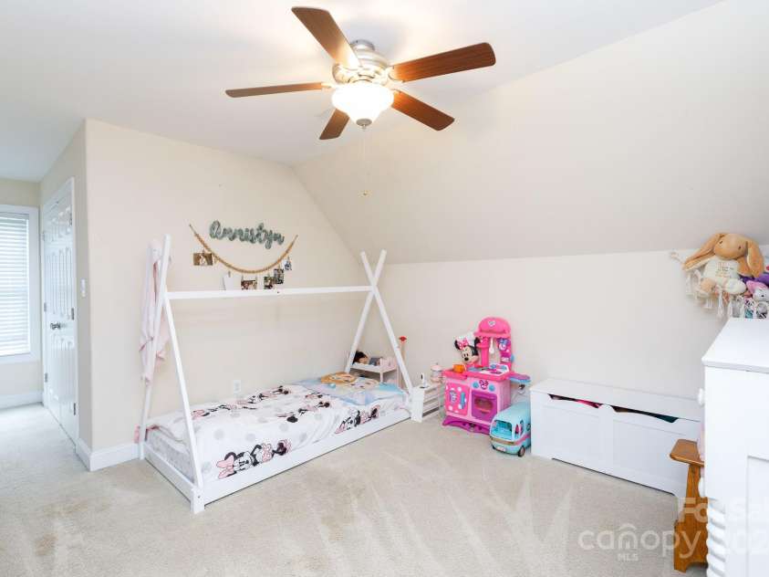 3617 Venetian Way, York, SC 29745.  MLS# CAR4147503, YatesRealty ID 8092. 