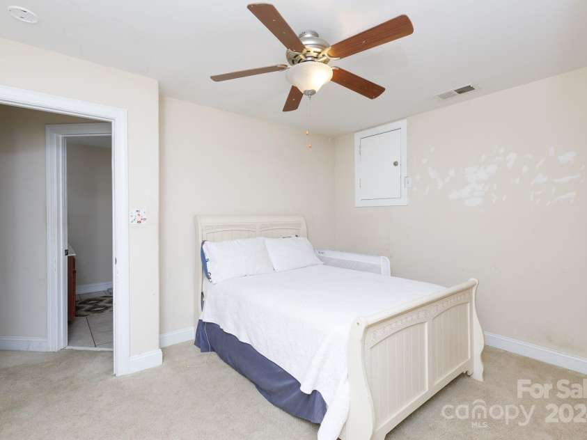 3617 Venetian Way, York, SC 29745.  MLS# CAR4147503, YatesRealty ID 8092. 