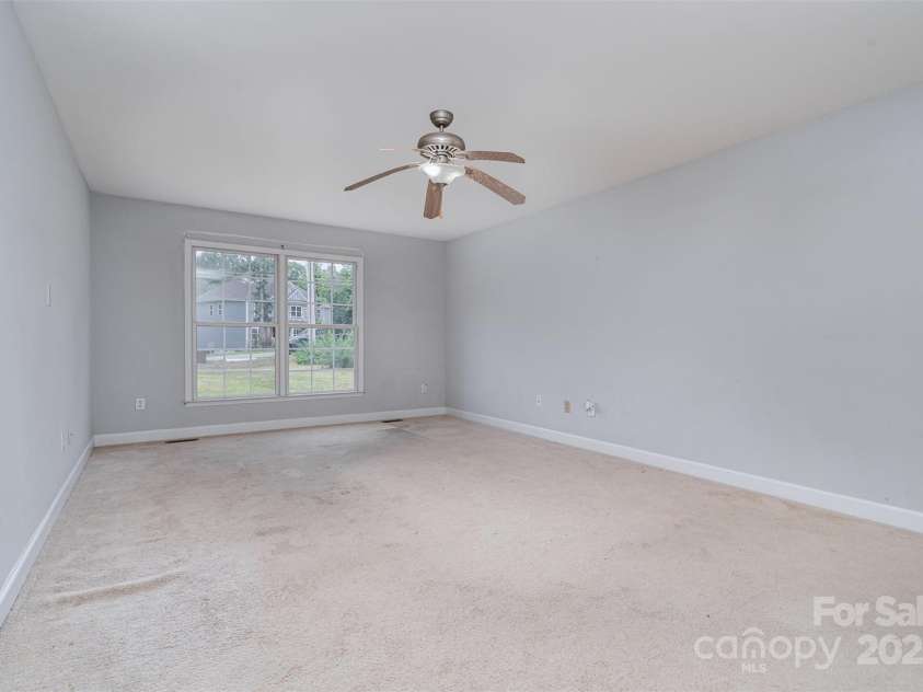 8885 Brandon Circle, Concord, NC 28025.  MLS# CAR4282737, YatesRealty ID 8093. 