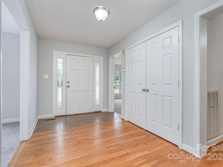 8885 Brandon Circle, Concord, NC 28025.  MLS# CAR4282737, YatesRealty ID 8093. 