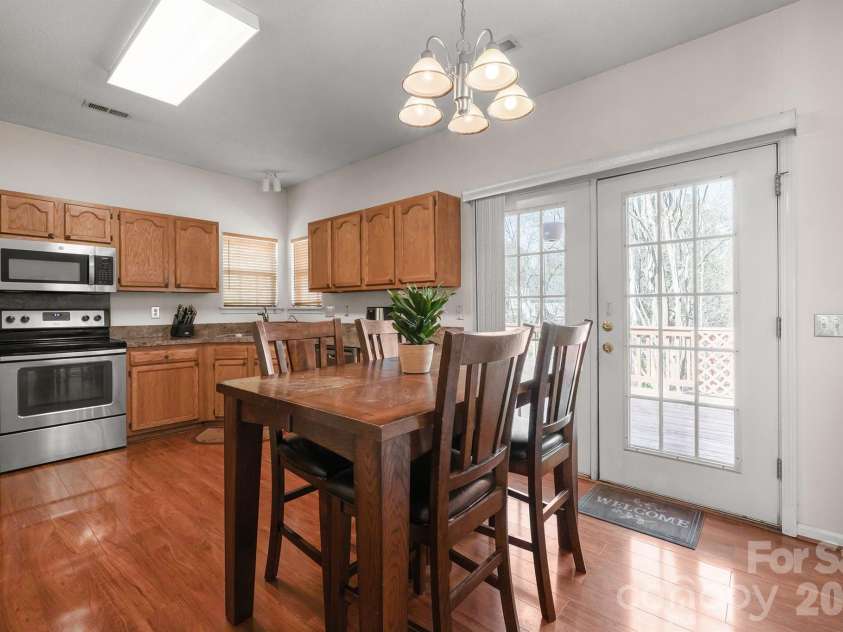 3001 Pennridge Place, Matthews, NC 28105.  MLS# CAR4364261, YatesRealty ID 8094. 